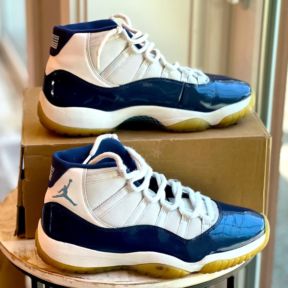 Nike Air Jordan 11 Retro Win Like 82 Size 11.5 Blue Basketball Sneakers